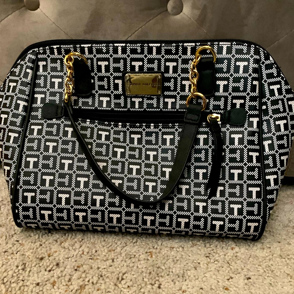 Tommy Hilfiger bag